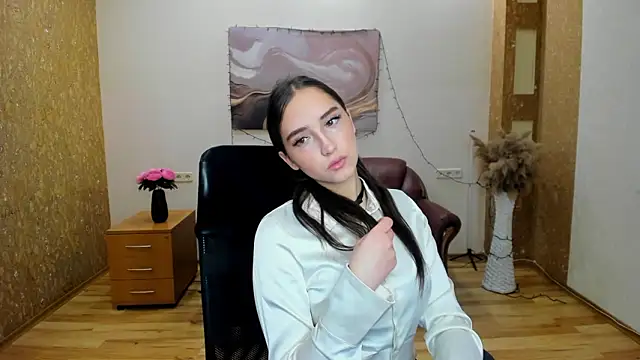 Snapshot of Effy_Royse chatting on February 11, 6:51 am Effy Royse online show from February 11, 6:51 am