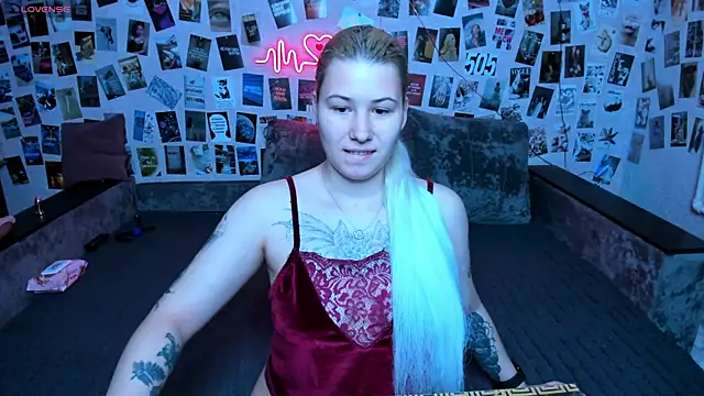 x Ulya1cutex online show from April 11, 5:06 pm