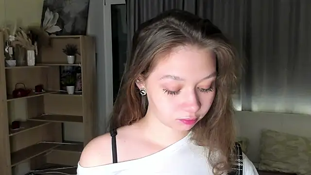 HolliBillig online show from April 5, 7:11 pm