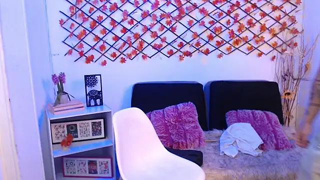 IanWest  online show from June 1, 4:41 pm