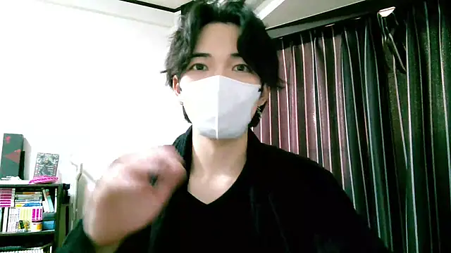 Snapshot of raitokun5555 chatting on March 8, 8:29 am raitokun5555 online show from March 8, 8:29 am