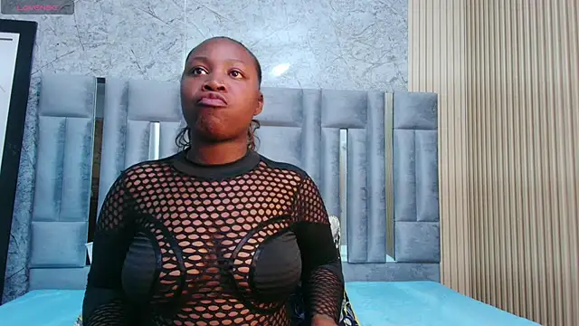 misspaula online show from March 24, 2:49 am