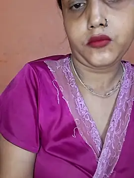 Snapshot of Nency_Love143 chatting on June 19, 6:23 pm Nency Love143 online show from June 19, 6:23 pm