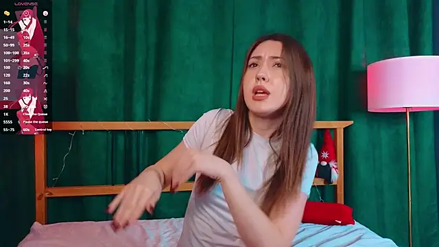 Snapshot of AliceZimmer chatting on February 26, 7:35 pm AliceZimmer online show from February 26, 7:35 pm