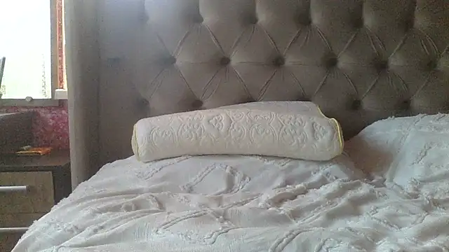 Shailadiess online show from March 23, 2:32 pm