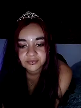 Snapshot of Lucy_allen1 chatting on February 27, 4:45 am Lucy allen1 online show from February 27, 4:45 am