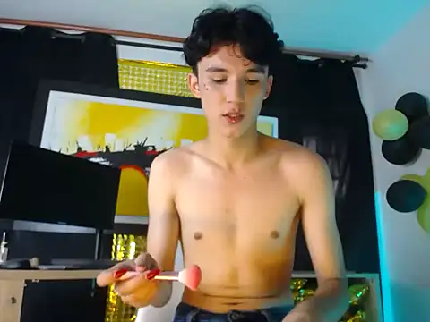 jullian ricci online show from March 9, 7:29 pm