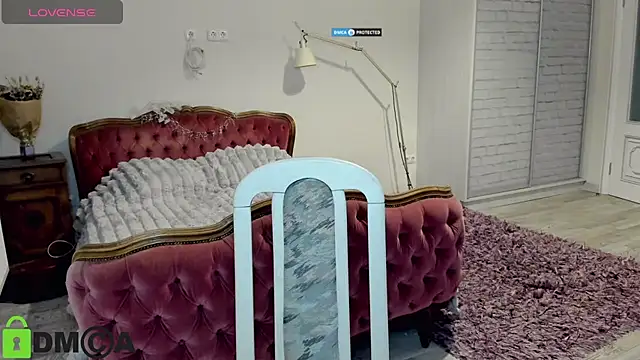 Katty Bells online show from April 15, 5:42 pm