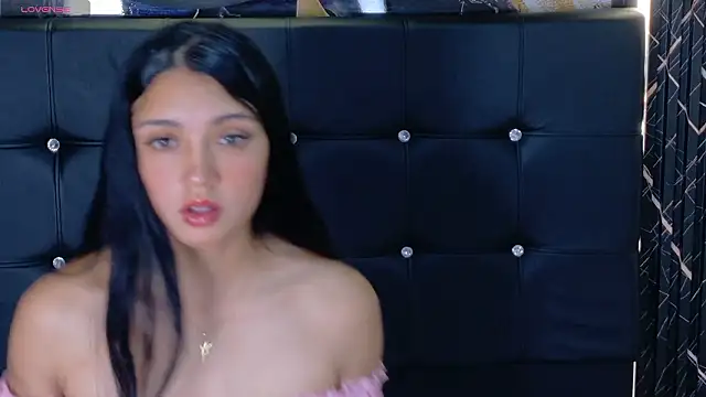 Snapshot of _ArianaToroo chatting on February 15, 11:52 am ArianaToroo online show from February 15, 11:52 am