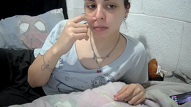 violetazein7 online show from July 12, 4:36 am