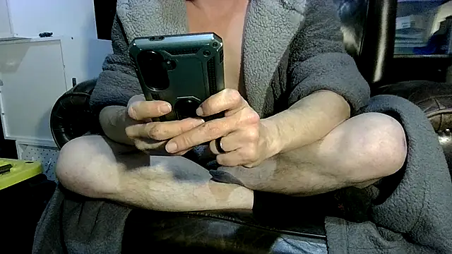 ShadowLove85 online show from February 14, 5:04 am