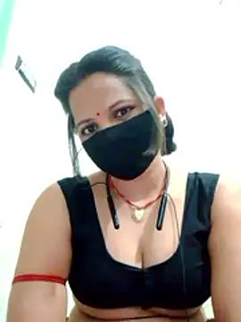 Snapshot of karishma_Bhabhi chatting on March 13, 7:31 pm karishma Bhabhi online show from March 13, 7:31 pm