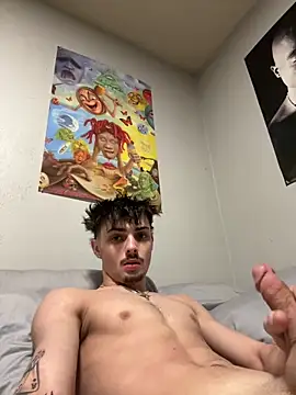 Snapshot of benriskey12 chatting on February 11, 9:25 am benriskey12 online show from February 11, 9:25 am