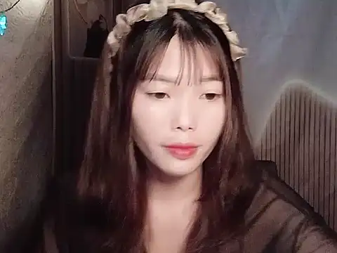 Girl-crazy1 online show from March 1, 9:50 pm