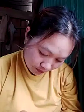 bany-lee online show from May 10, 1:33 am