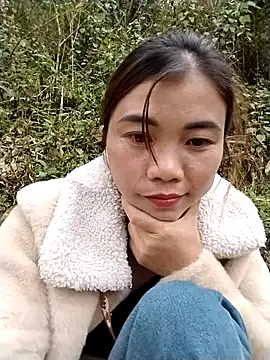 Snapshot of lovely-742 chatting on February 22, 7:29 am lovely-742 online show from February 22, 7:29 am