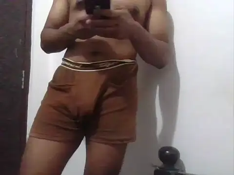 muscledad111 online show from May 14, 7:09 pm