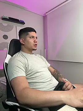  robertobaggioo online show from March 26, 12:55 pm