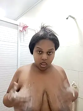 PerlaCurvasgrandes online show from March 7, 3:36 am