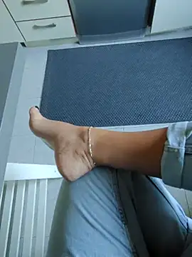 Ginevra01 online show from April 8, 1:44 pm