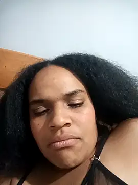 Snapshot of sexygirlatin chatting on February 24, 7:06 am sexygirlatin online show from February 24, 7:06 am