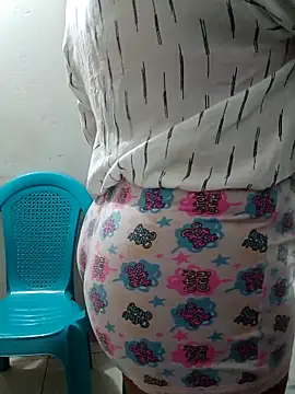 honey-suckle online show from February 17, 6:36 pm