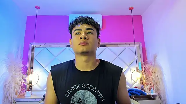 Snapshot of Bastixvontade chatting on February 16, 11:12 pm Bastixvontade online show from February 16, 11:12 pm