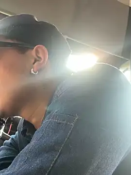 Jhony rayder online show from March 4, 1:50 pm