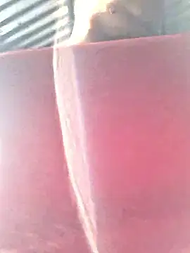 Snapshot of Juli_Powl chatting on February 27, 12:05 pm Juli Powl online show from February 27, 12:05 pm