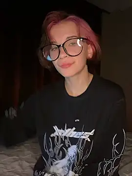 Snapshot of analcutie chatting on February 12, 1:11 am analcutie online show from February 12, 1:11 am