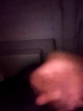 Snapshot of Mohm00028 chatting on February 17, 3:36 am Mohm00028 online show from February 17, 3:36 am