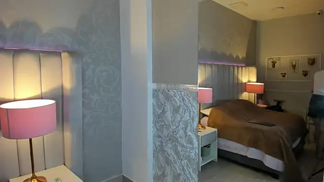 Raven1fox online show from April 14, 3:45 am