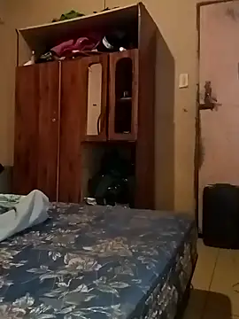 madgirl25 online show from February 27, 2:33 am