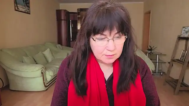 Tori Twirl online show from March 3, 7:36 am