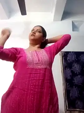 Snapshot of Anushka_Singh0 chatting on March 1, 8:16 am Anushka Singh0 online show from March 1, 8:16 am