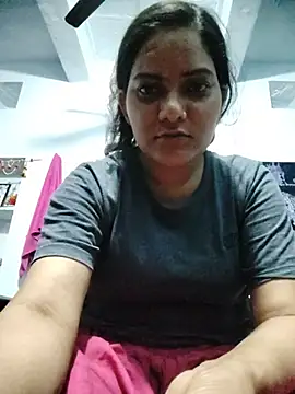 Snapshot of Anushka_Singh0 chatting on June 3, 5:07 pm Anushka Singh0 online show from June 3, 5:07 pm