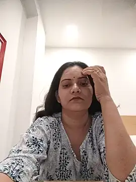 Snapshot of Anushka_Singh0 chatting on June 4, 2:01 pm Anushka Singh0 online show from June 4, 2:01 pm