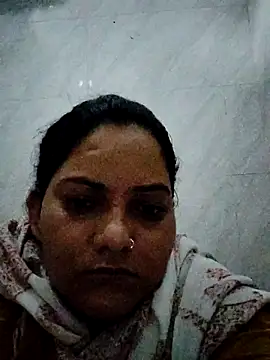 Snapshot of Anushka_Singh0 chatting on June 14, 12:19 am Anushka Singh0 online show from June 14, 12:19 am