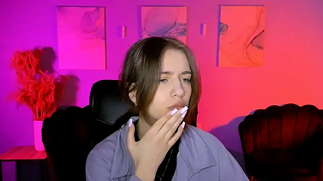 cleo cool online show from March 6, 9:50 am