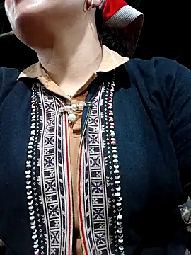 nelina 12345 online show from April 12, 8:14 pm