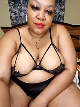 Queenxxxjesy online show from March 21, 10:46 pm