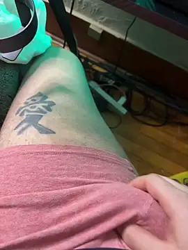 Snapshot of kingkai6789 chatting on February 19, 8:43 am kingkai6789 online show from February 19, 8:43 am