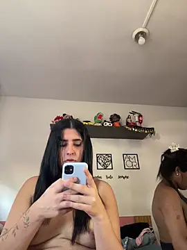 Snapshot of lulusexyy chatting on June 28, 3:07 pm lulusexyy online show from June 28, 3:07 pm