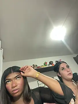 Snapshot of lulusexyy chatting on July 19, 1:31 am lulusexyy online show from July 19, 1:31 am