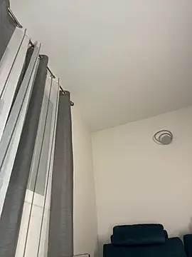 Snapshot of Alessia-Bloom chatting on June 16, 7:27 pm Alessia-Bloom online show from June 16, 7:27 pm