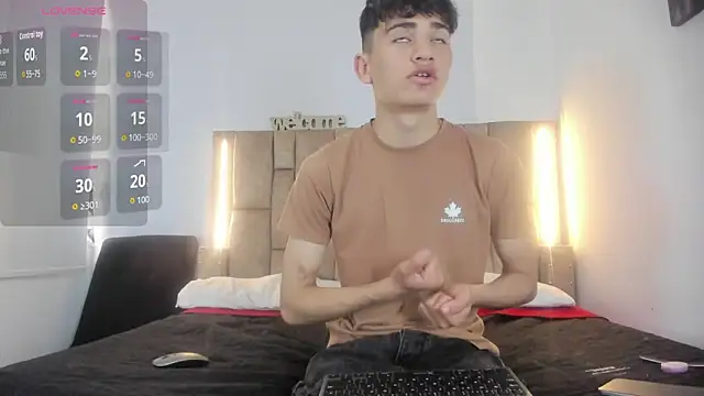 Noir Sebas online show from April 20, 7:48 pm