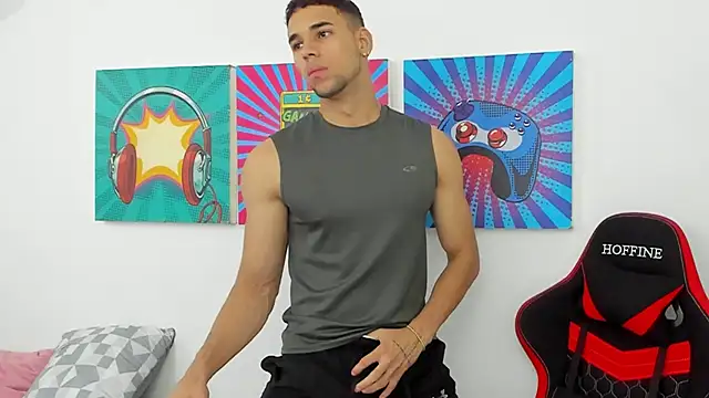 Thomas walker14 online show from March 31, 12:49 pm