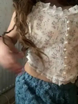 Snapshot of piayaali chatting on February 12, 8:37 pm piayaali online show from February 12, 8:37 pm