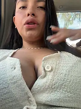 Miss Bella Flame online show from June 6, 4:44 pm
