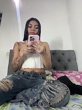 eimmy  skinny online show from May 19, 5:58 am